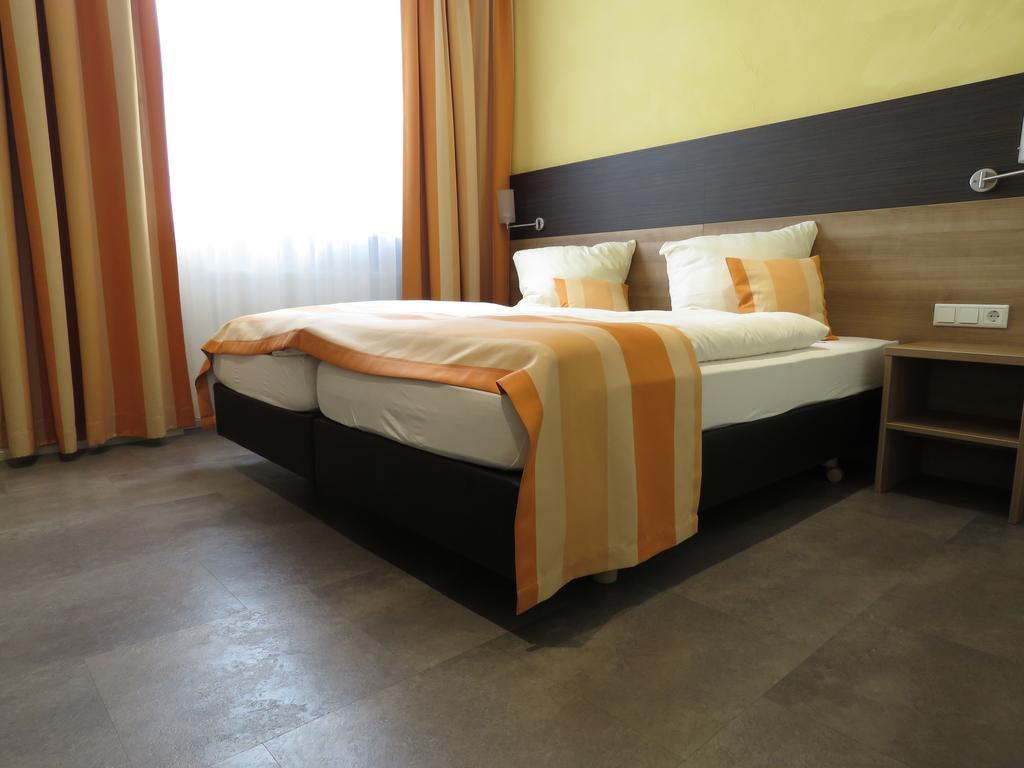 Hotel Trutzpfaff Speyer Exterior photo